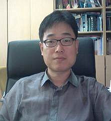 Yunheung Paek